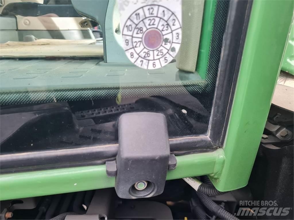 Fendt 516 Vario Traktorji