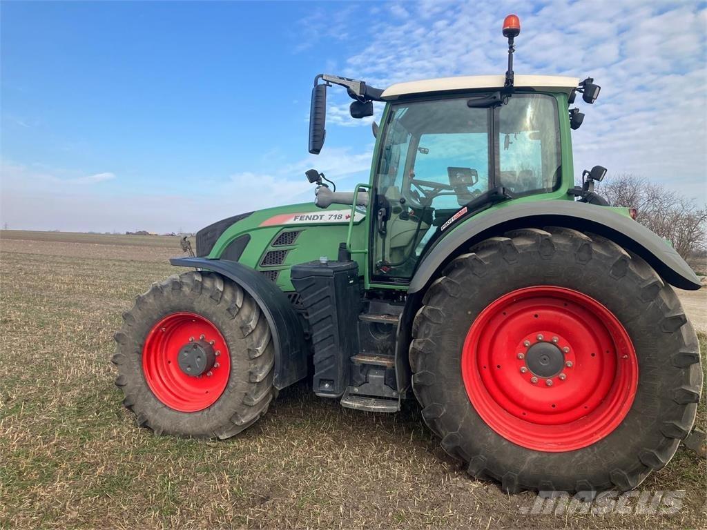 Fendt 718 Vario Traktorji