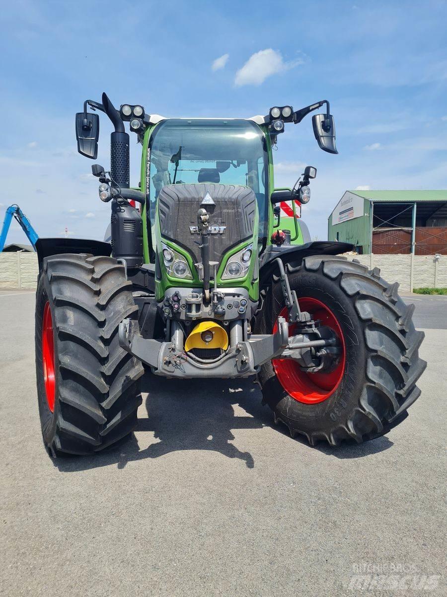 Fendt 724 Vario Traktorji