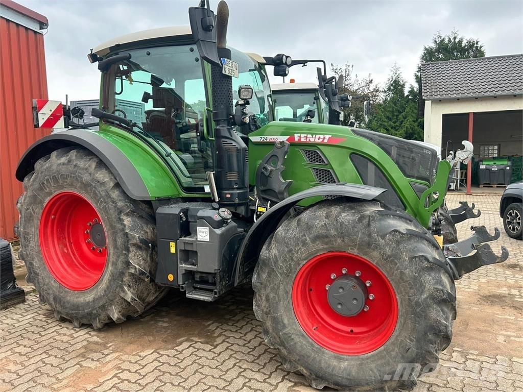 Fendt 724 Vario Traktorji
