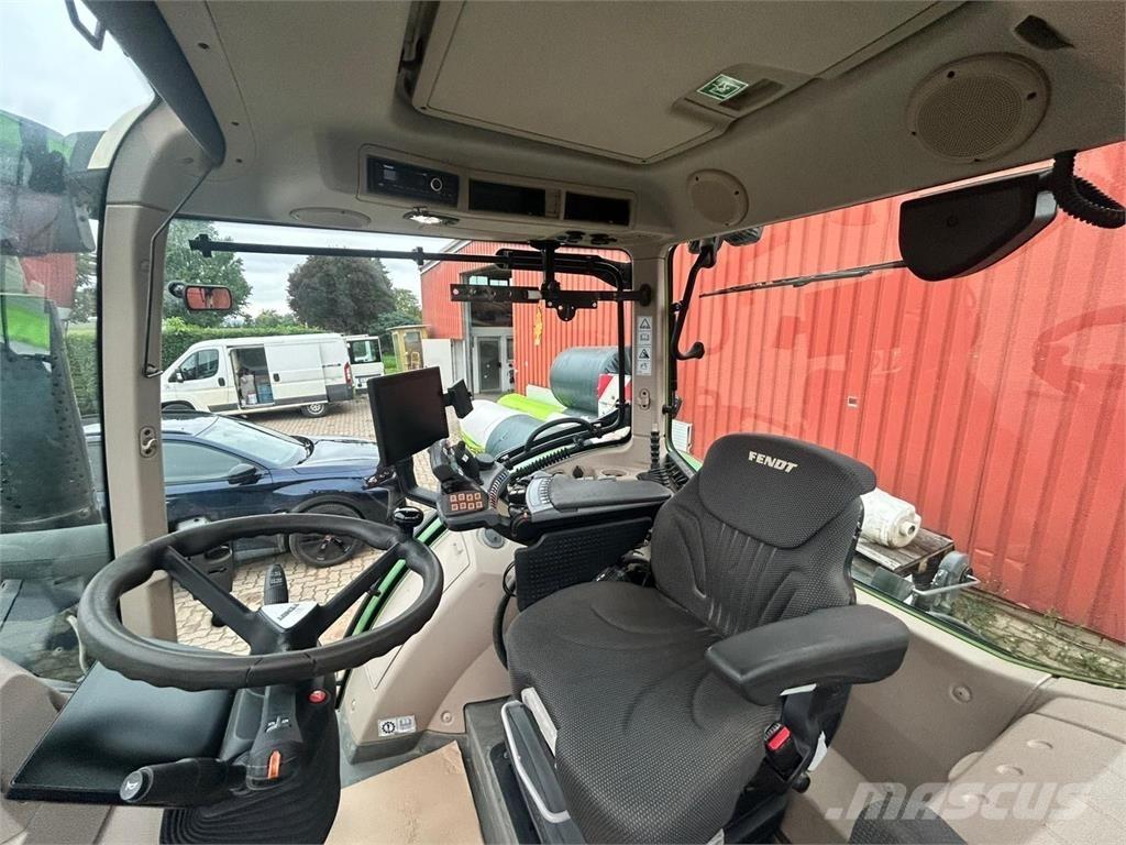 Fendt 724 Vario Traktorji