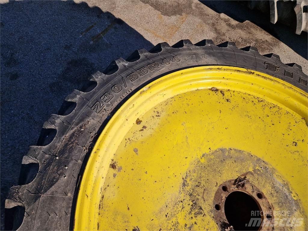 Firestone 230/95R44 Gume, kolesa in platišča