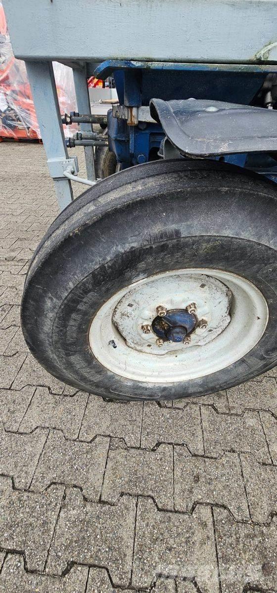 Ford 4000 Traktorji