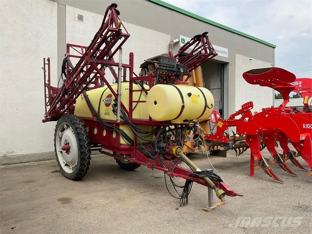 Hardi Commander Vlečne škropilnice