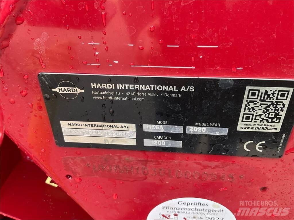 Hardi MEGA 1200 Vlečne škropilnice