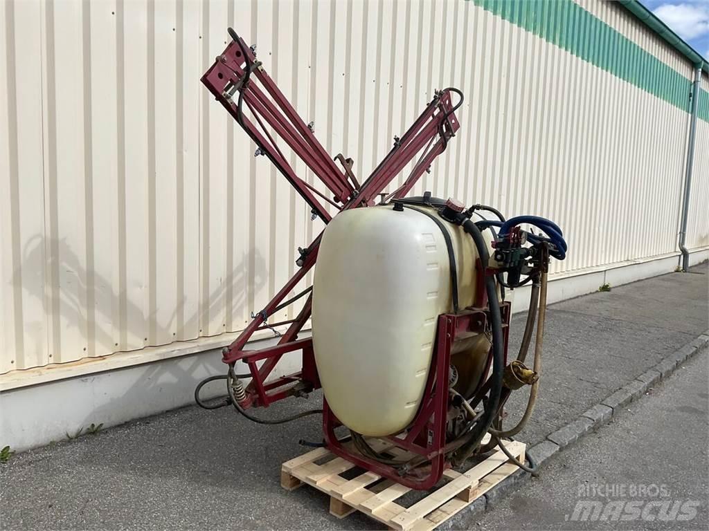 Hardi NK 600 Vlečne škropilnice