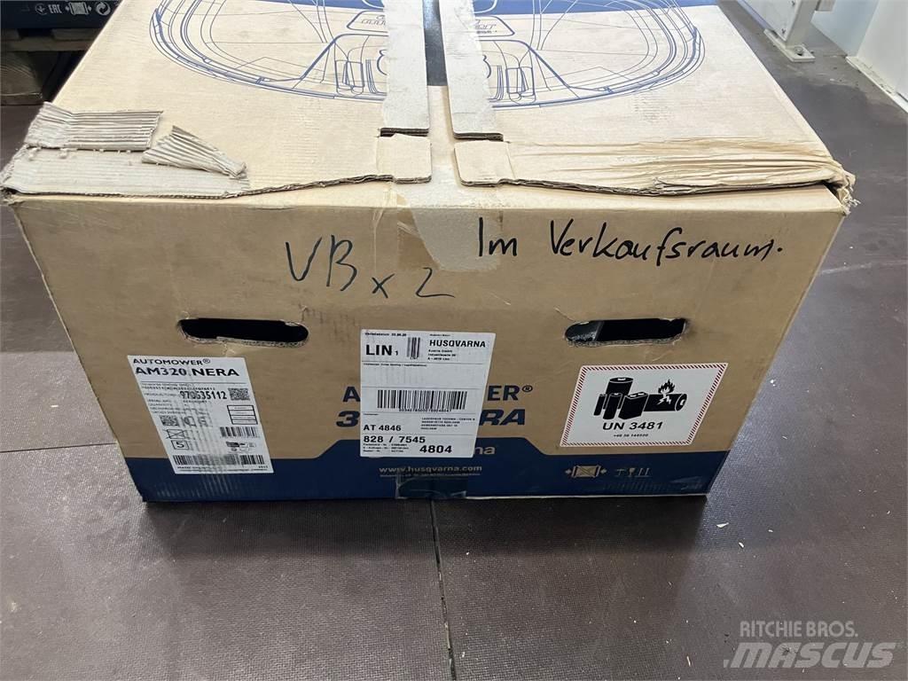 Husqvarna 320 NERA Vrtni traktor kosilnice