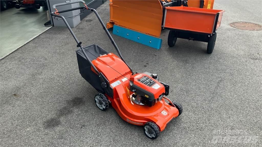 Husqvarna LC 247S Vrtni traktor kosilnice