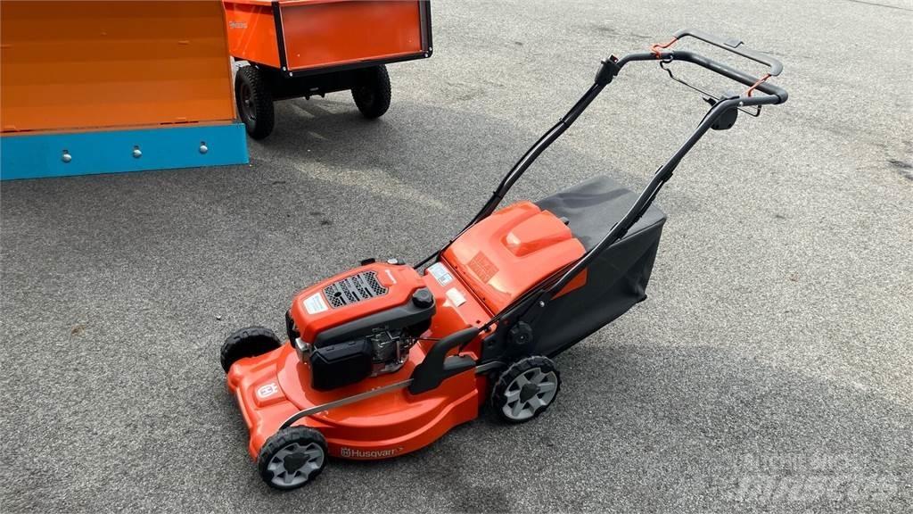 Husqvarna LC 353VE Vrtni traktor kosilnice