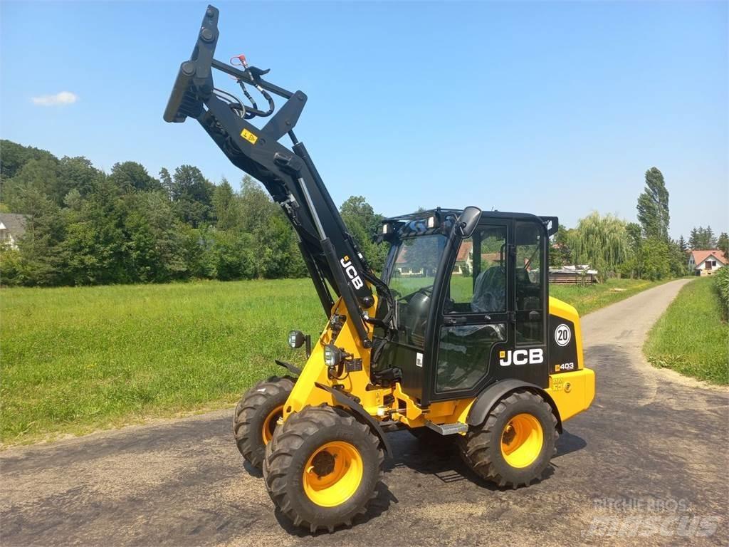 JCB 403 Agri Čelni nakladalci in kopači