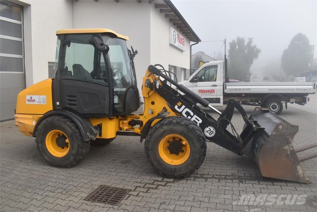 JCB 406 Kolesni nakladalci