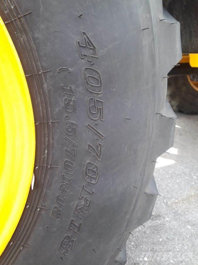JCB 407 Kolesni nakladalci