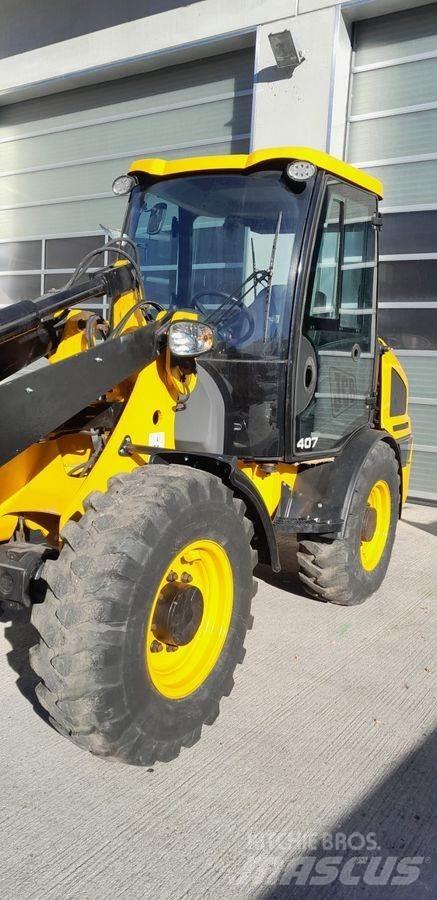 JCB 407 Kolesni nakladalci