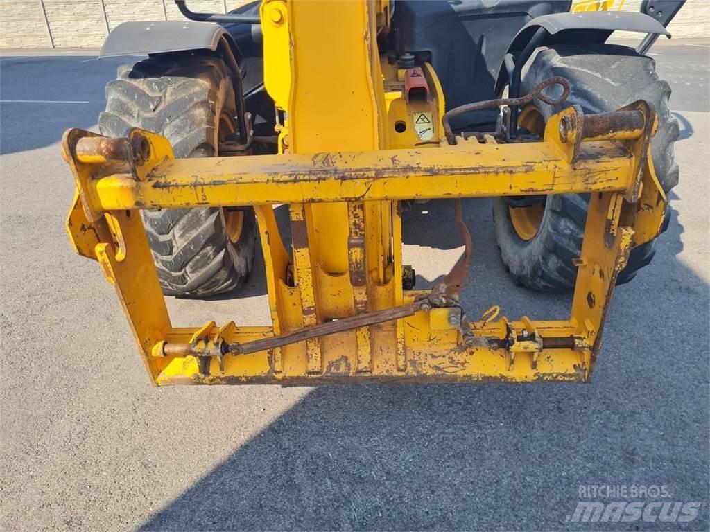 JCB 535 95 Teleskopski viličarji