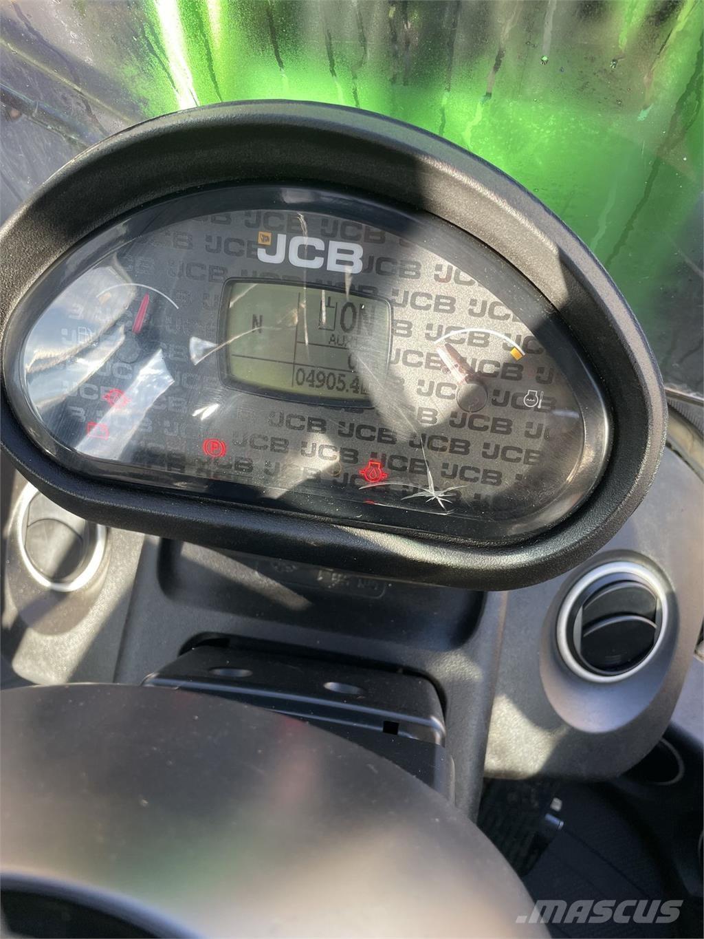 JCB TM 220 Kolesni nakladalci