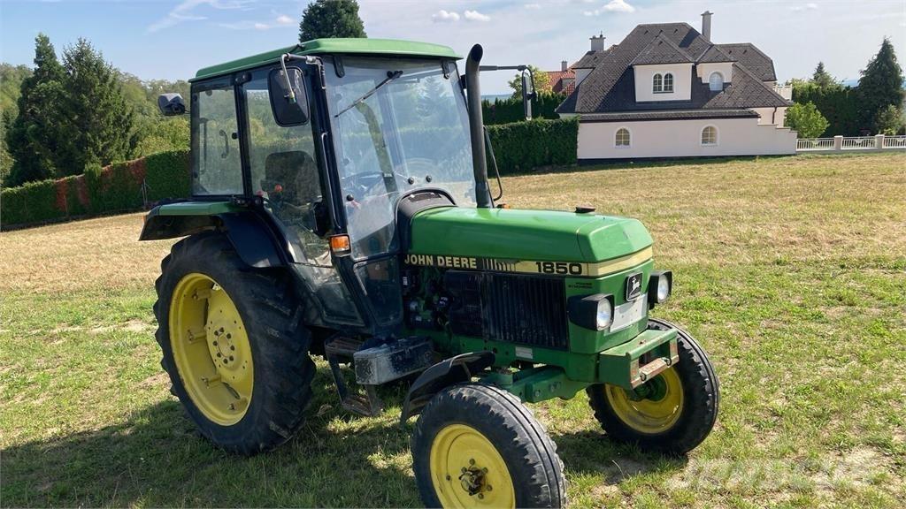 John Deere 1850 Traktorji