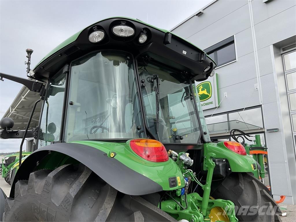 John Deere 5095M Traktorji