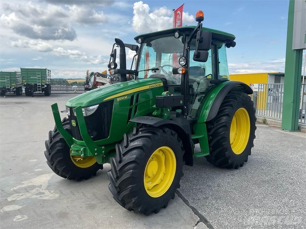John Deere 5100M Traktorji