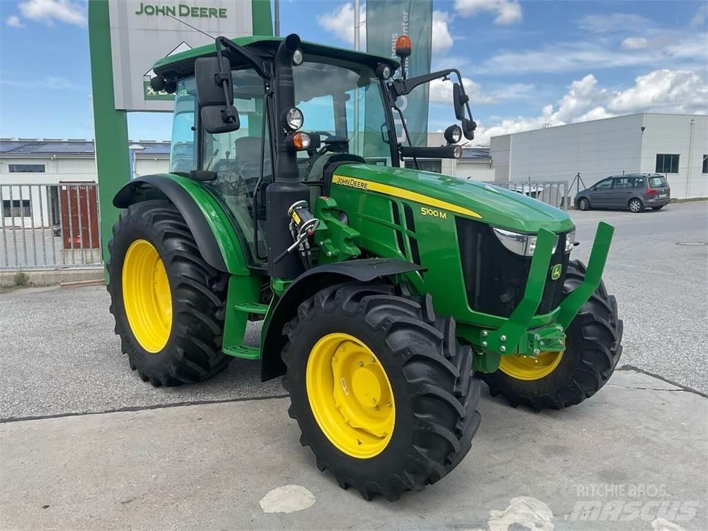 John Deere 5100M Traktorji