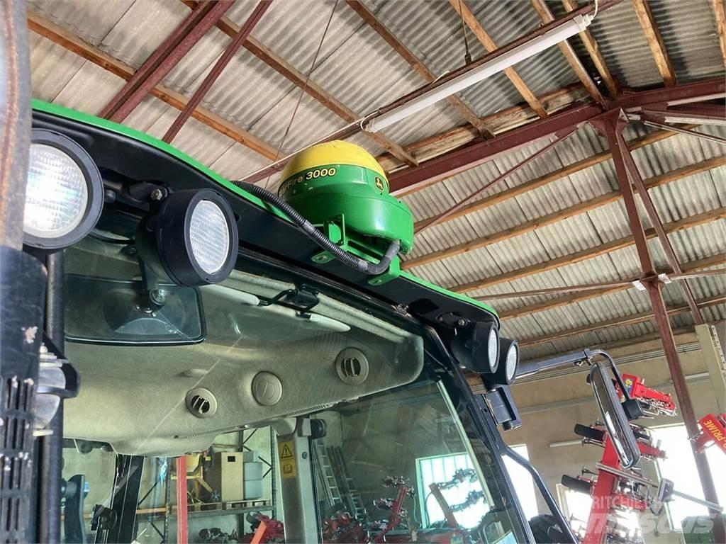 John Deere 5100R Traktorji