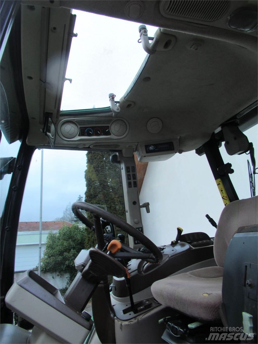 John Deere 5820 Traktorji
