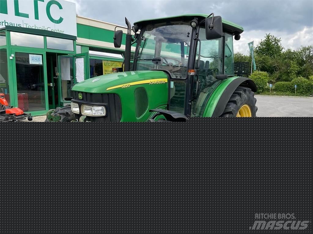 John Deere 5820 Traktorji