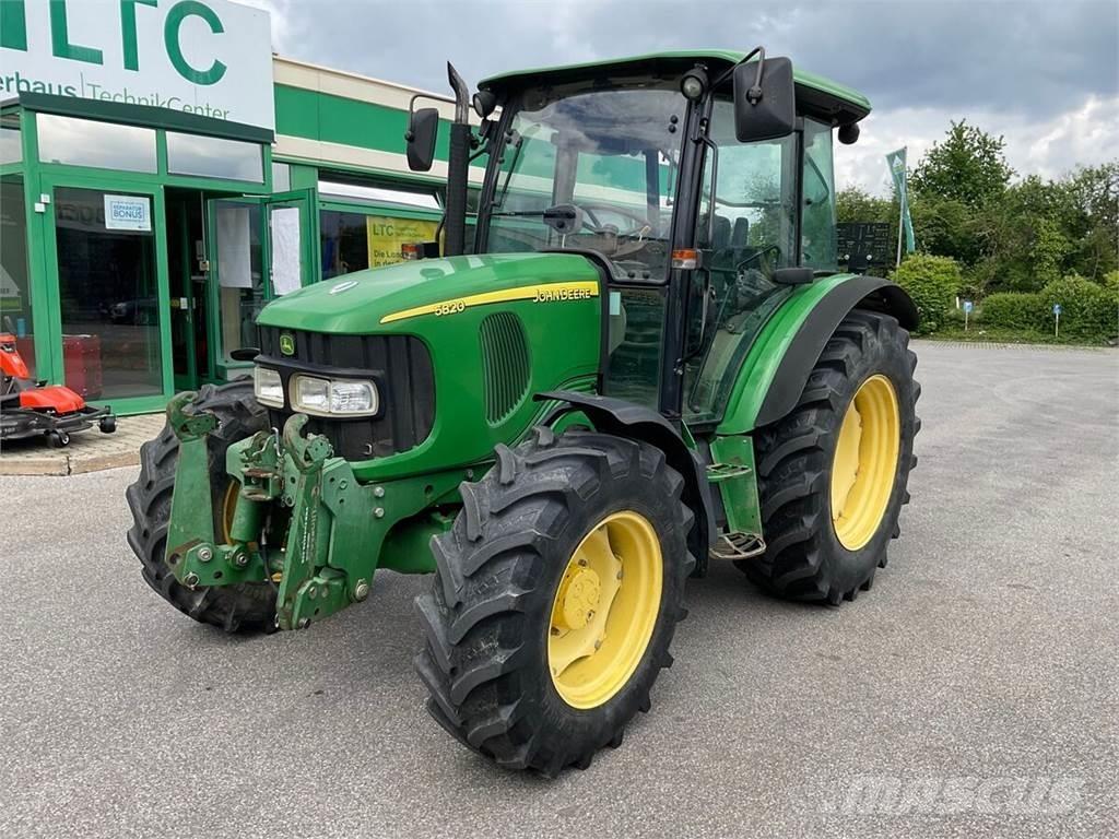 John Deere 5820 Traktorji