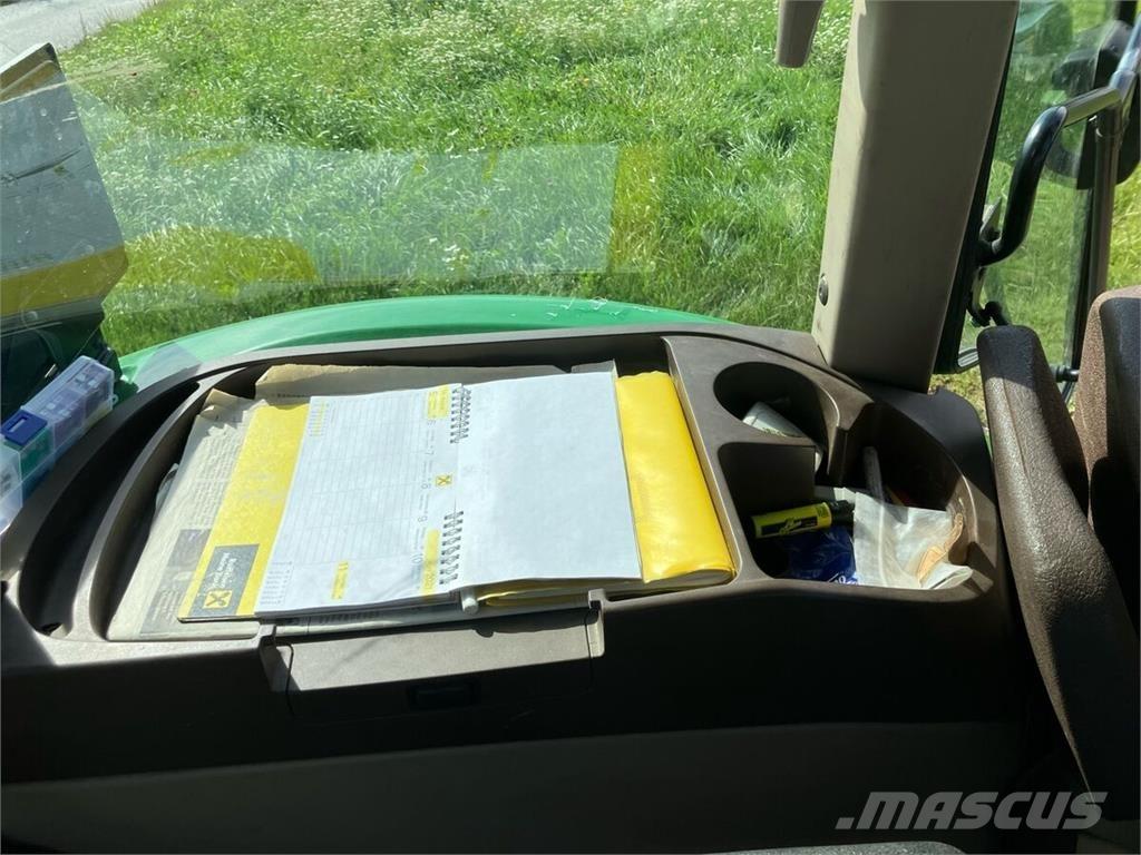 John Deere 5820 Traktorji