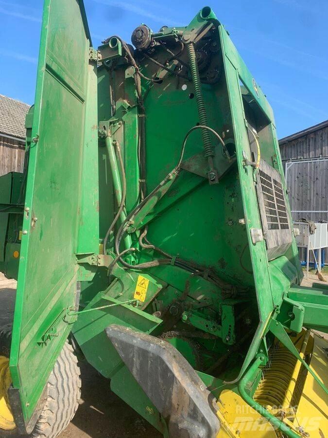 John Deere 592C Balirke (okrogle bale)