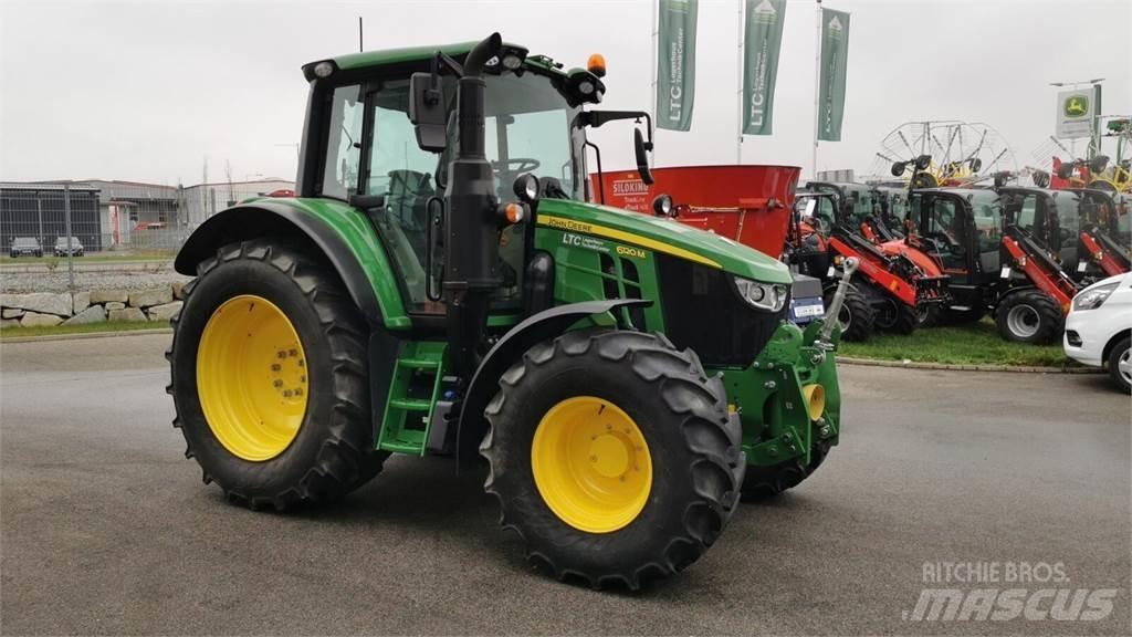 John Deere 6120M Traktorji