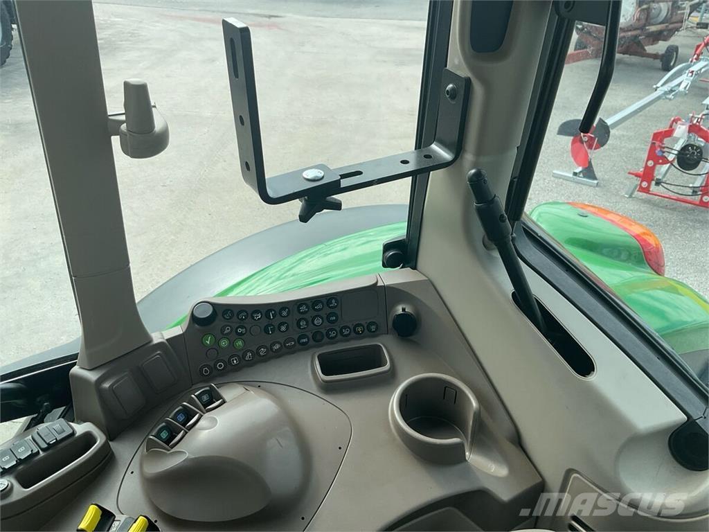 John Deere 6120M Traktorji