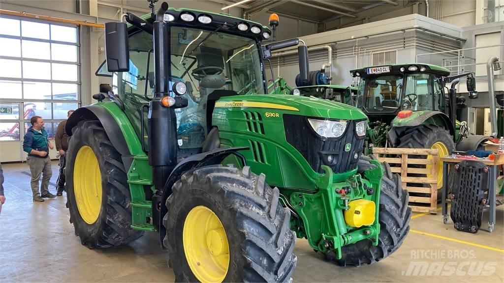 John Deere 6130R Traktorji