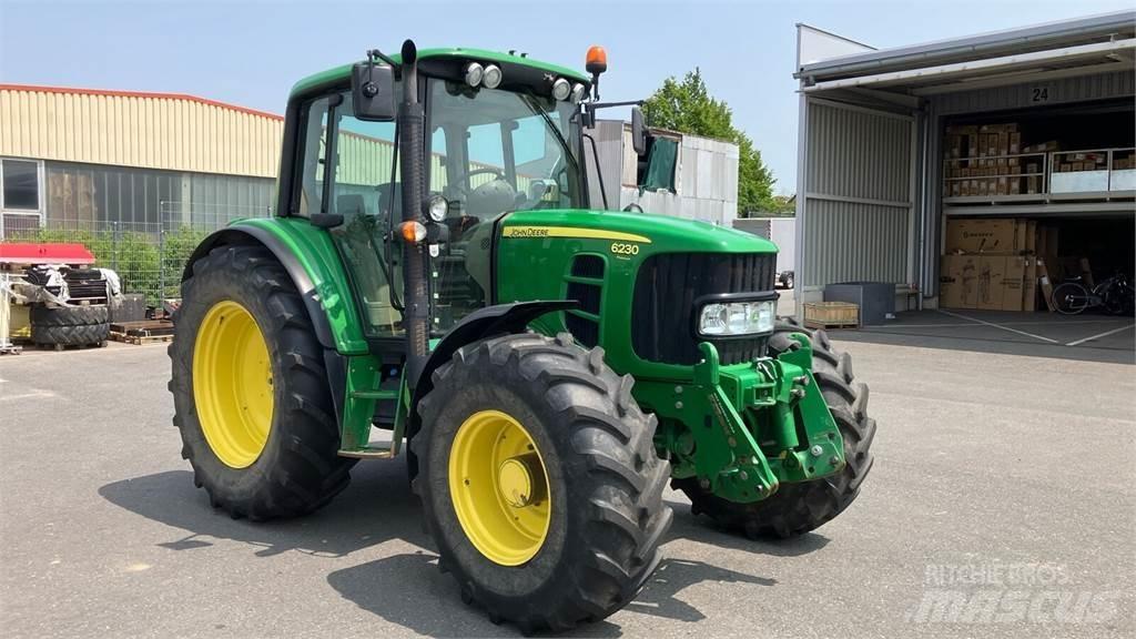 John Deere 6230 P Traktorji