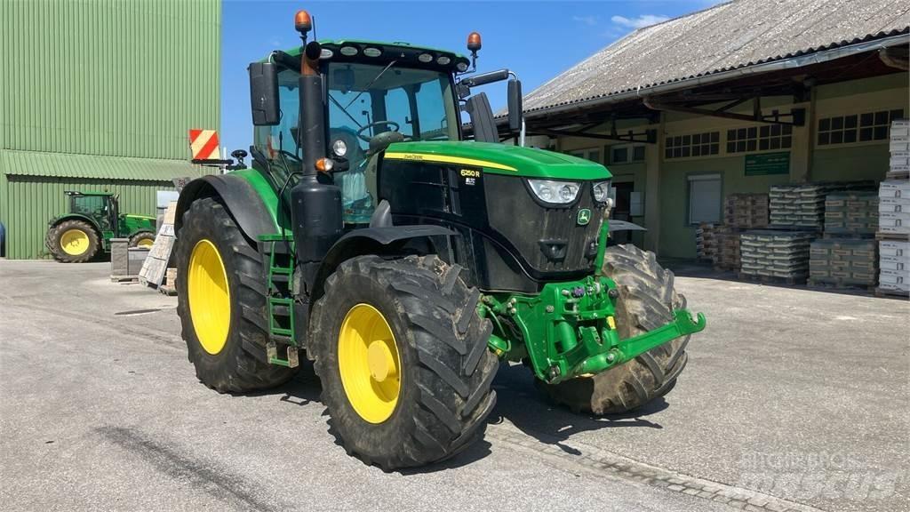 John Deere 6250R Traktorji
