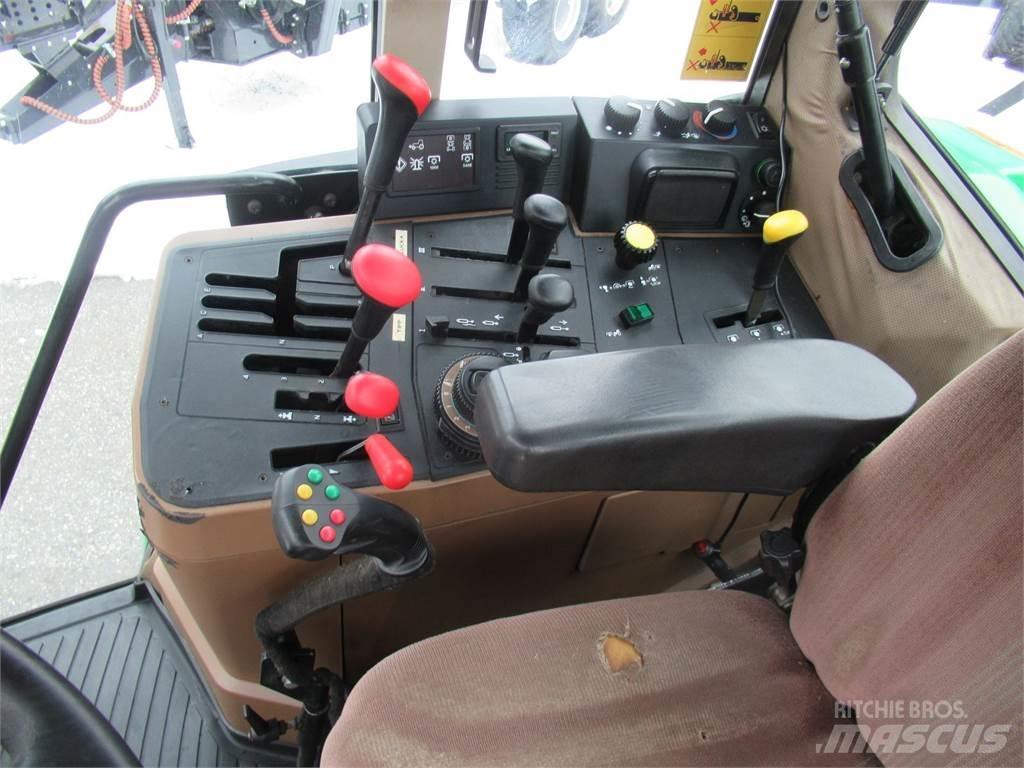 John Deere 6800 Traktorji