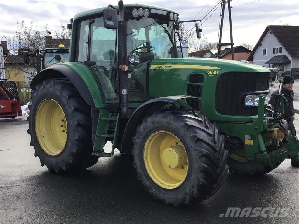 John Deere 6830 Traktorji