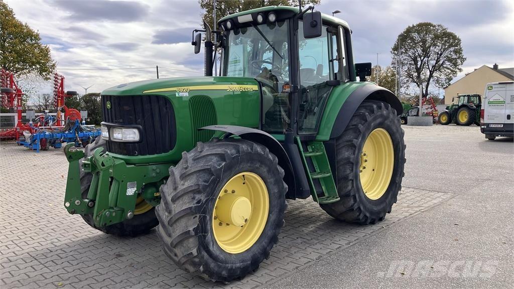 John Deere 6920 Traktorji