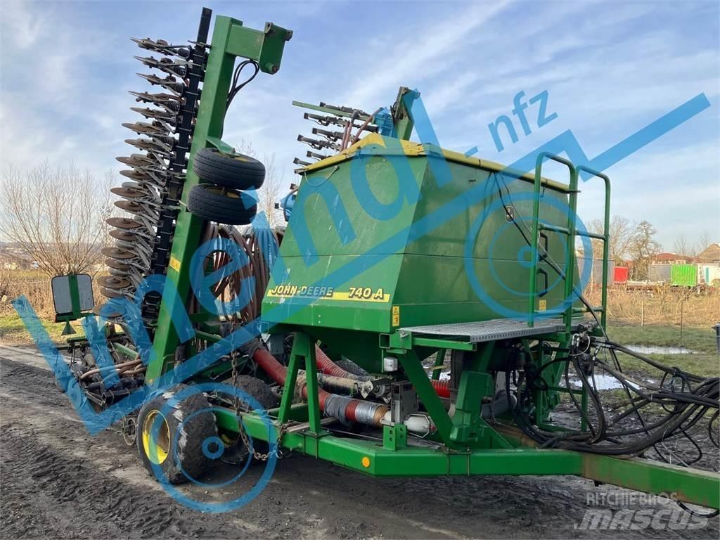 John Deere 740A Sejalnice