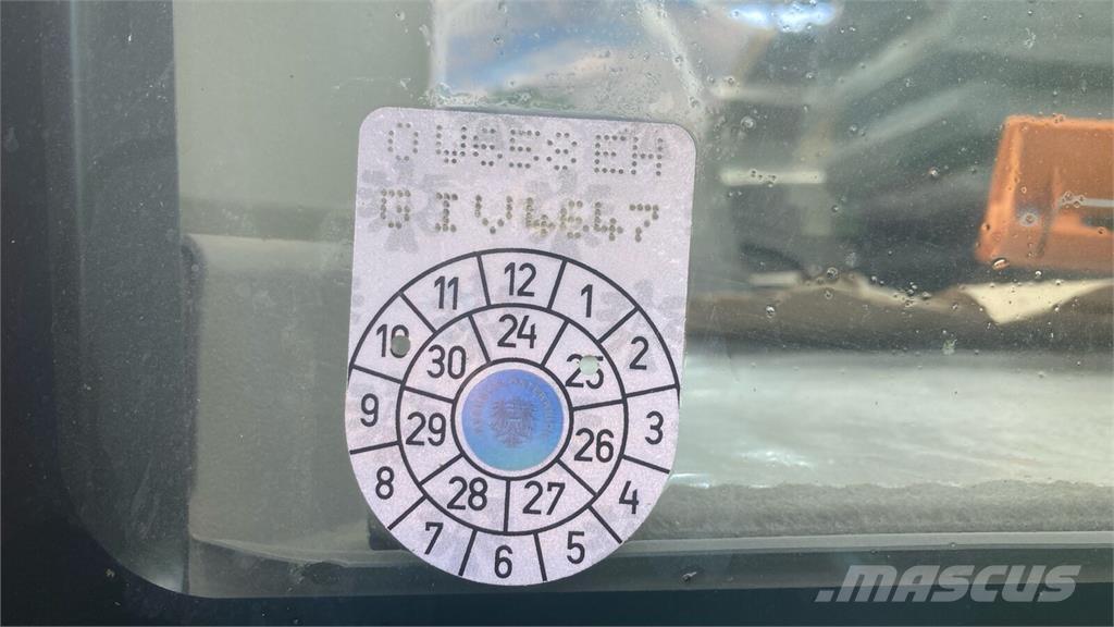 John Deere 7R 330 Traktorji