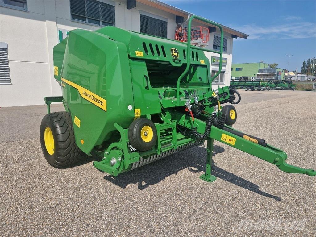 John Deere F441M Balirke (okrogle bale)