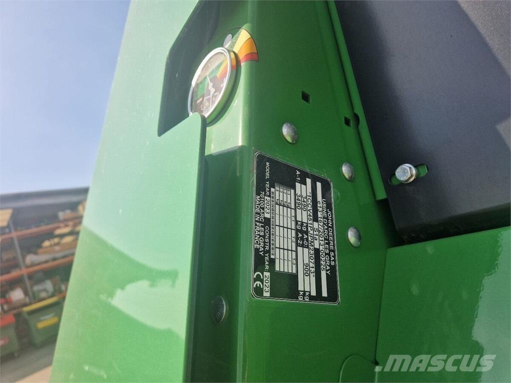 John Deere V451M Balirke (okrogle bale)