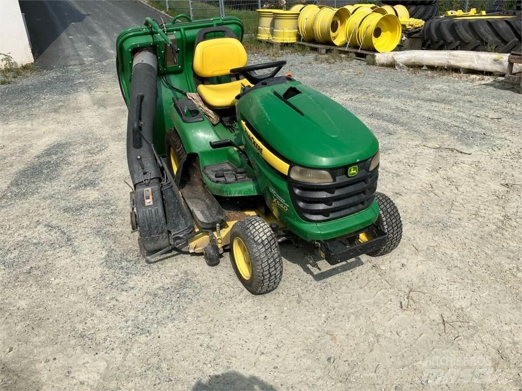 John Deere X540 Nega okolice - drugo