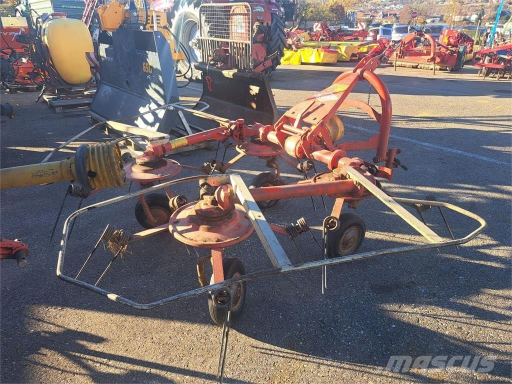 Kuhn 4 Kreisel Obračalniki in zgrabljalniki