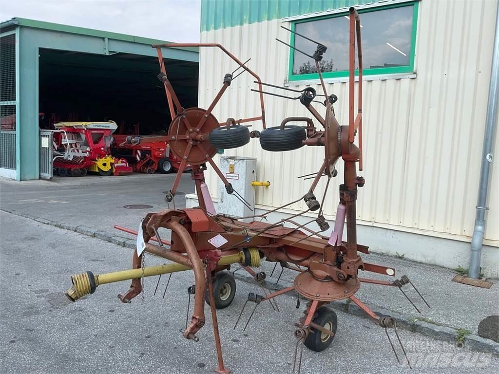 Kuhn GF 5001 Obračalniki in zgrabljalniki
