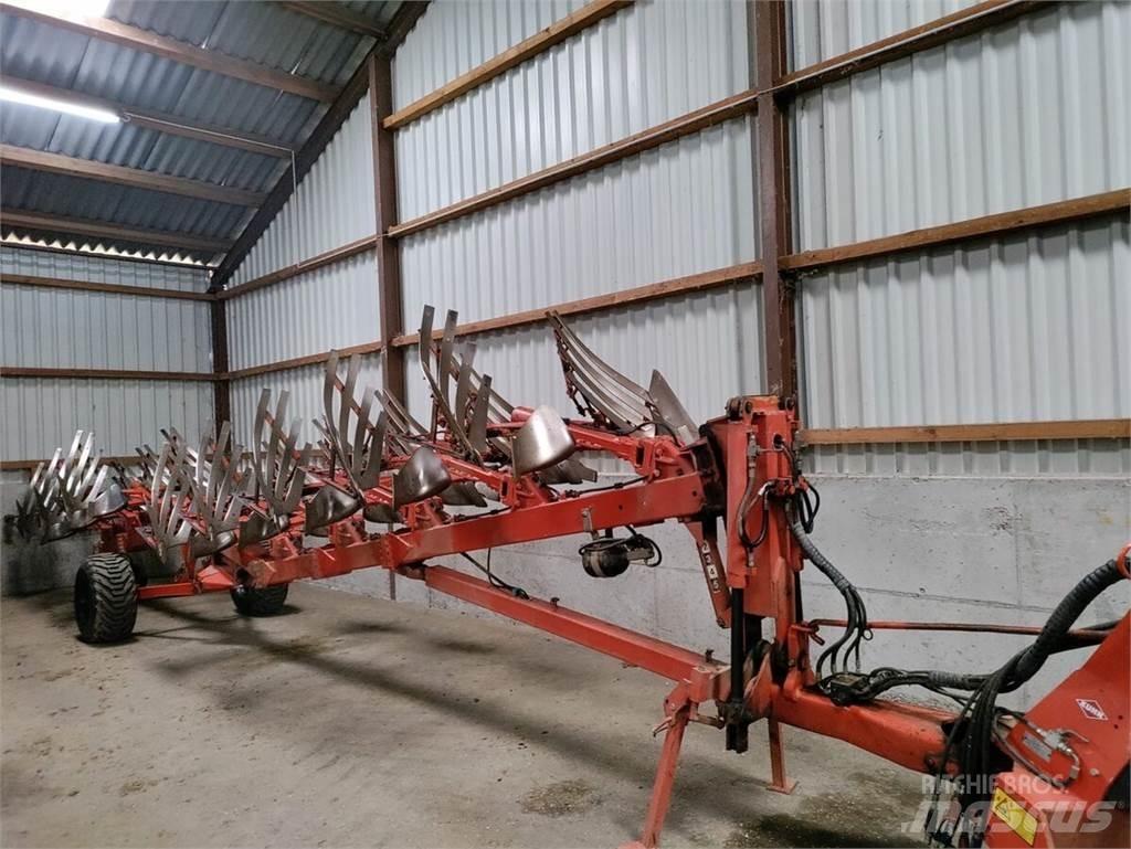 Kuhn Manager 8 NSH Navadni plugi