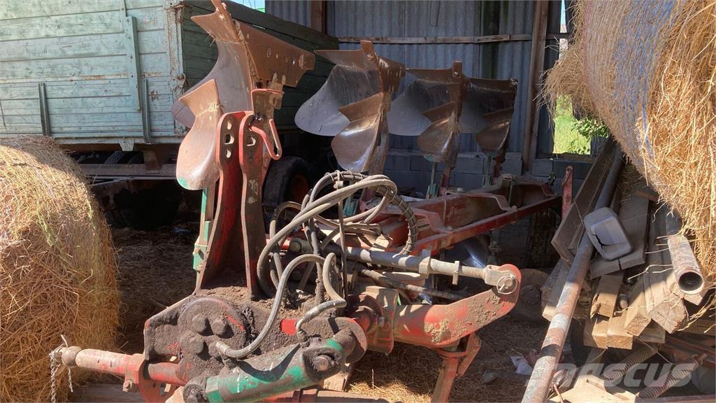 Kverneland LB 100 Navadni plugi