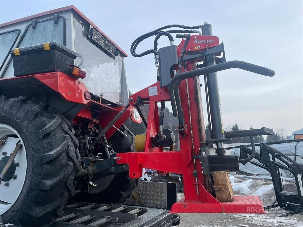 Lindner 1600 A Traktorji
