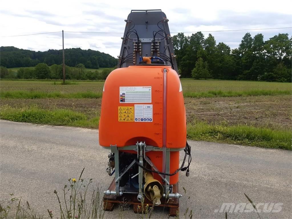 Lochmann APS 4/60QZ Vlečne škropilnice