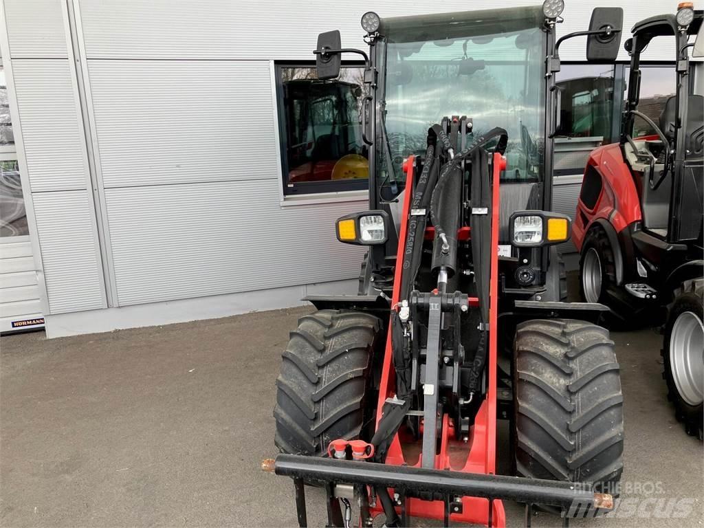 Manitou MLA 4-50 Čelni nakladalci in kopači