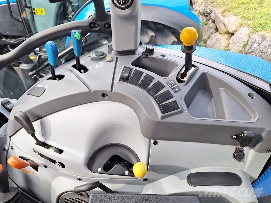 New Holland T 5.85 Traktorji